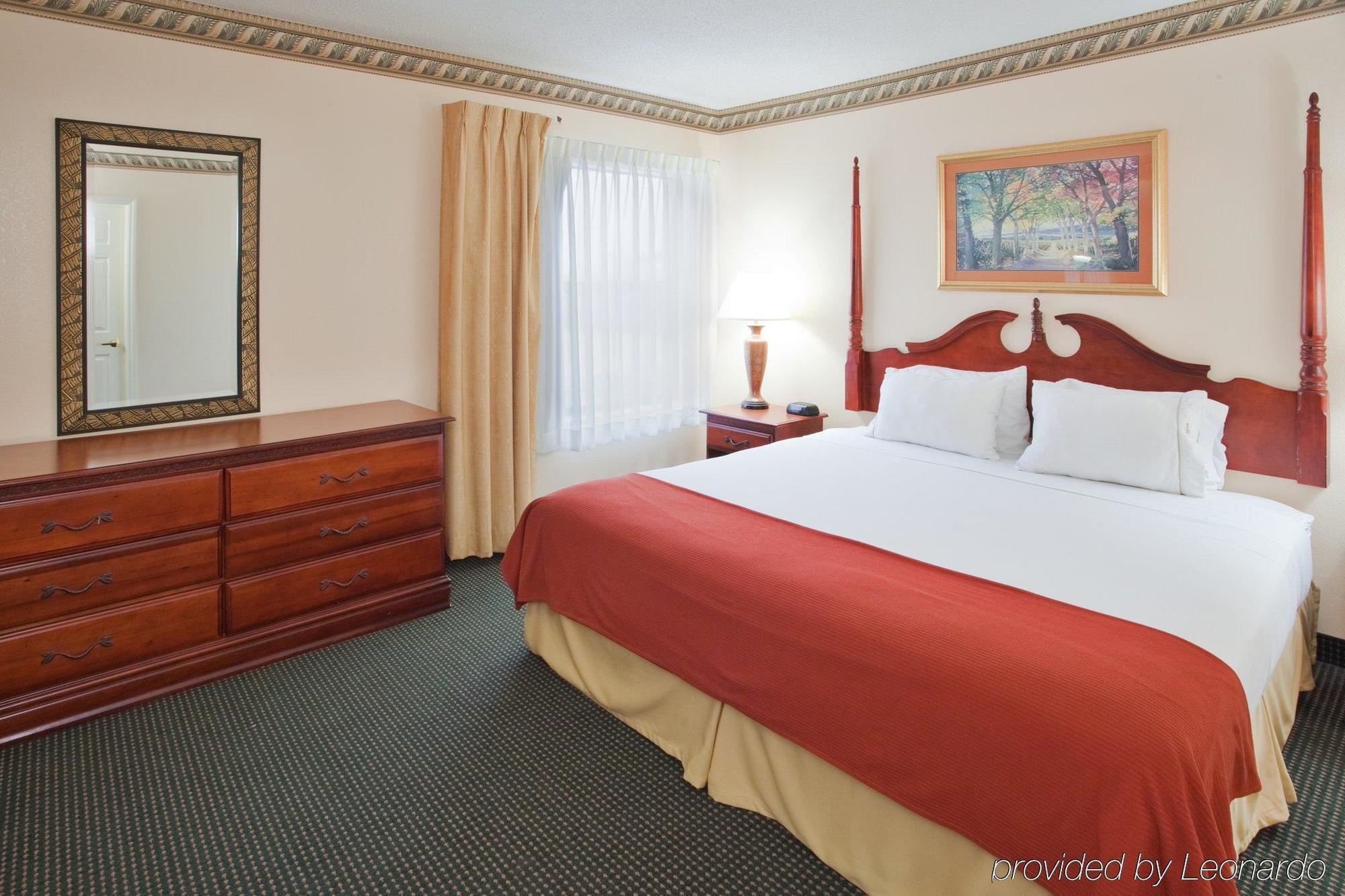 Holiday Inn Express - Plymouth By Ihg Bilik gambar